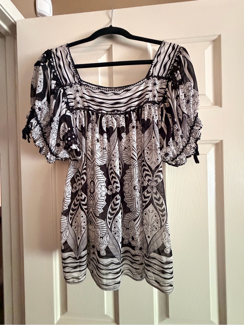 ECI Black & White Printed Peasant Tunic
